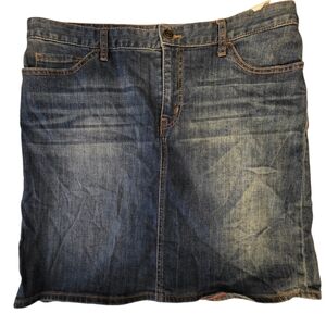 Tommy Hilfiger Dark Blue Denim Skirt with Contrast Stitching